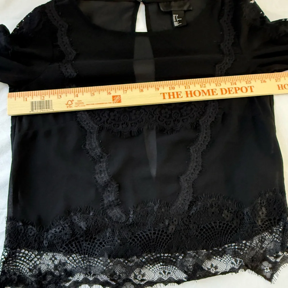 H&M chic black
